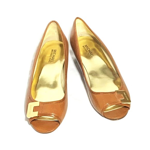 Michael Kors Shoes - Michael Kors Women Shoes Size 9 *